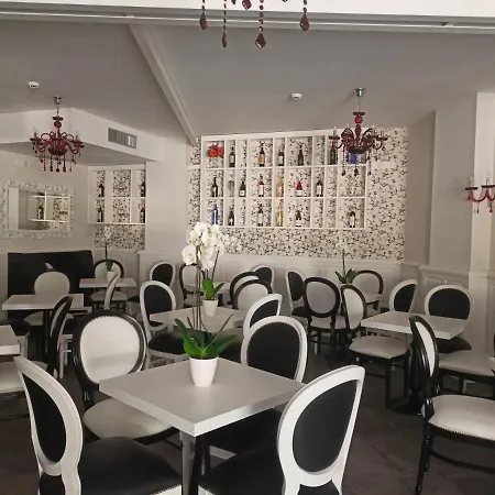 Mastrodattia מלון